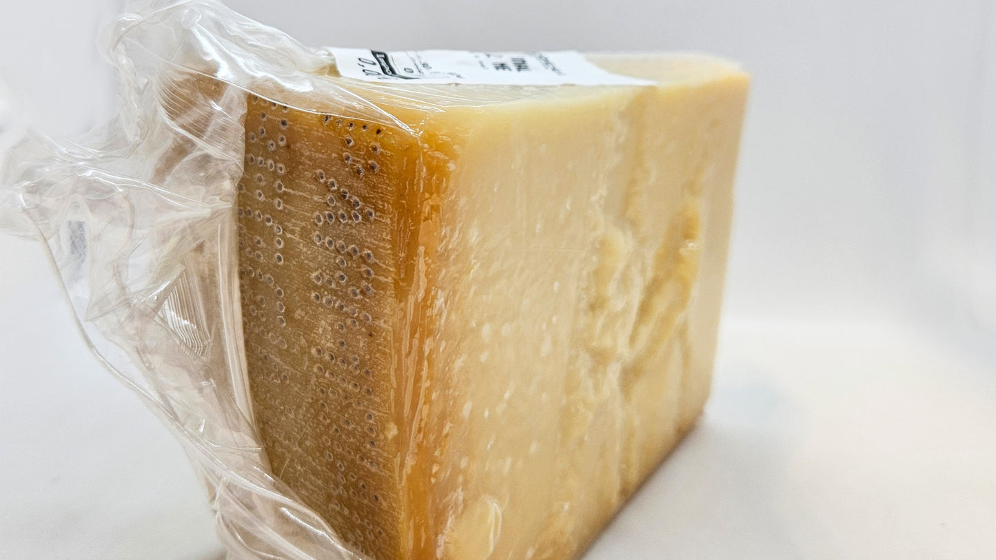 Parmigiano Reggiano DOP 30 mesi Caseificio di Rosola Zocca trancio da 1,00 kg