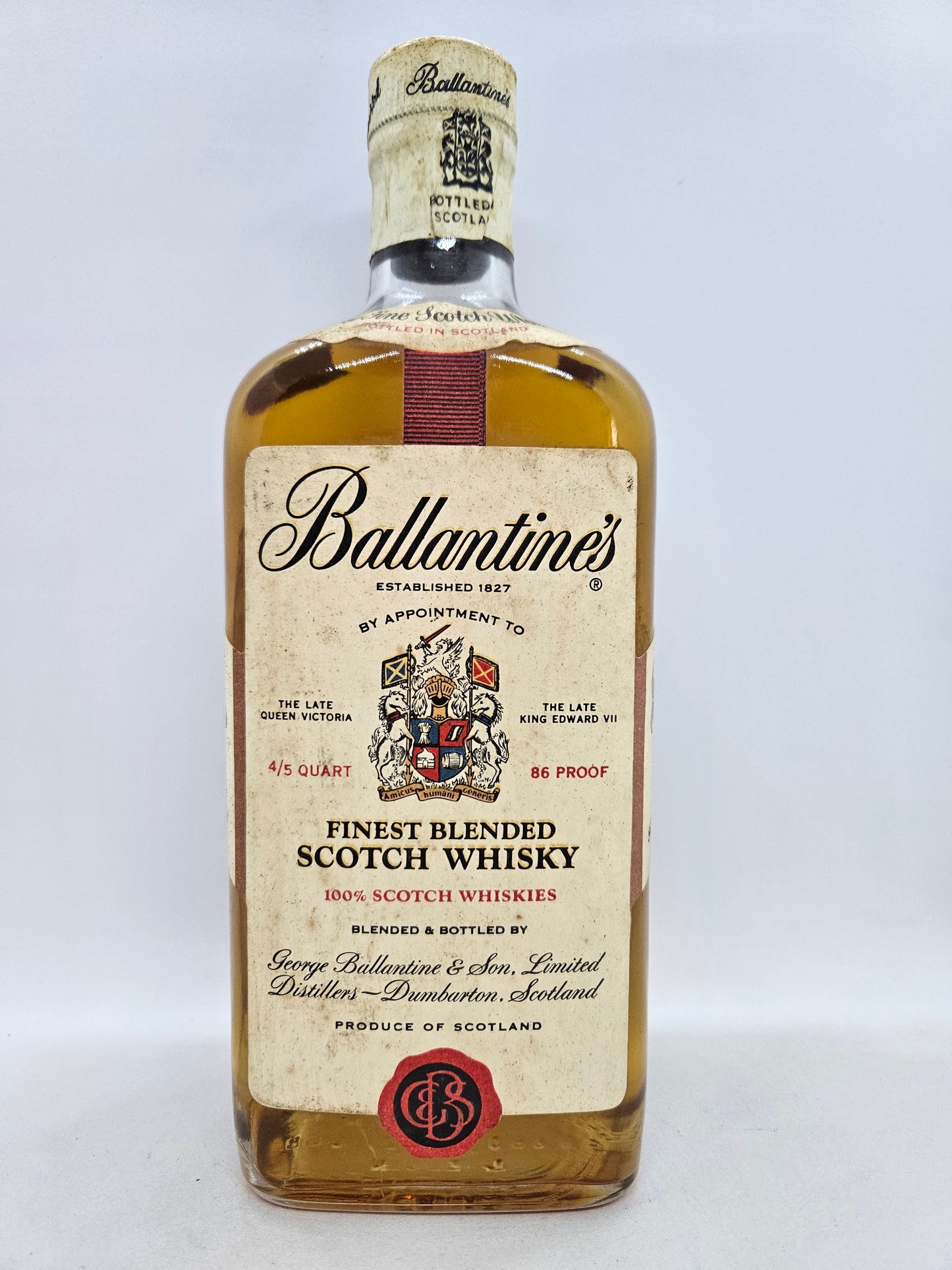 Ballantine's finest blended scotch whisky bottle cork