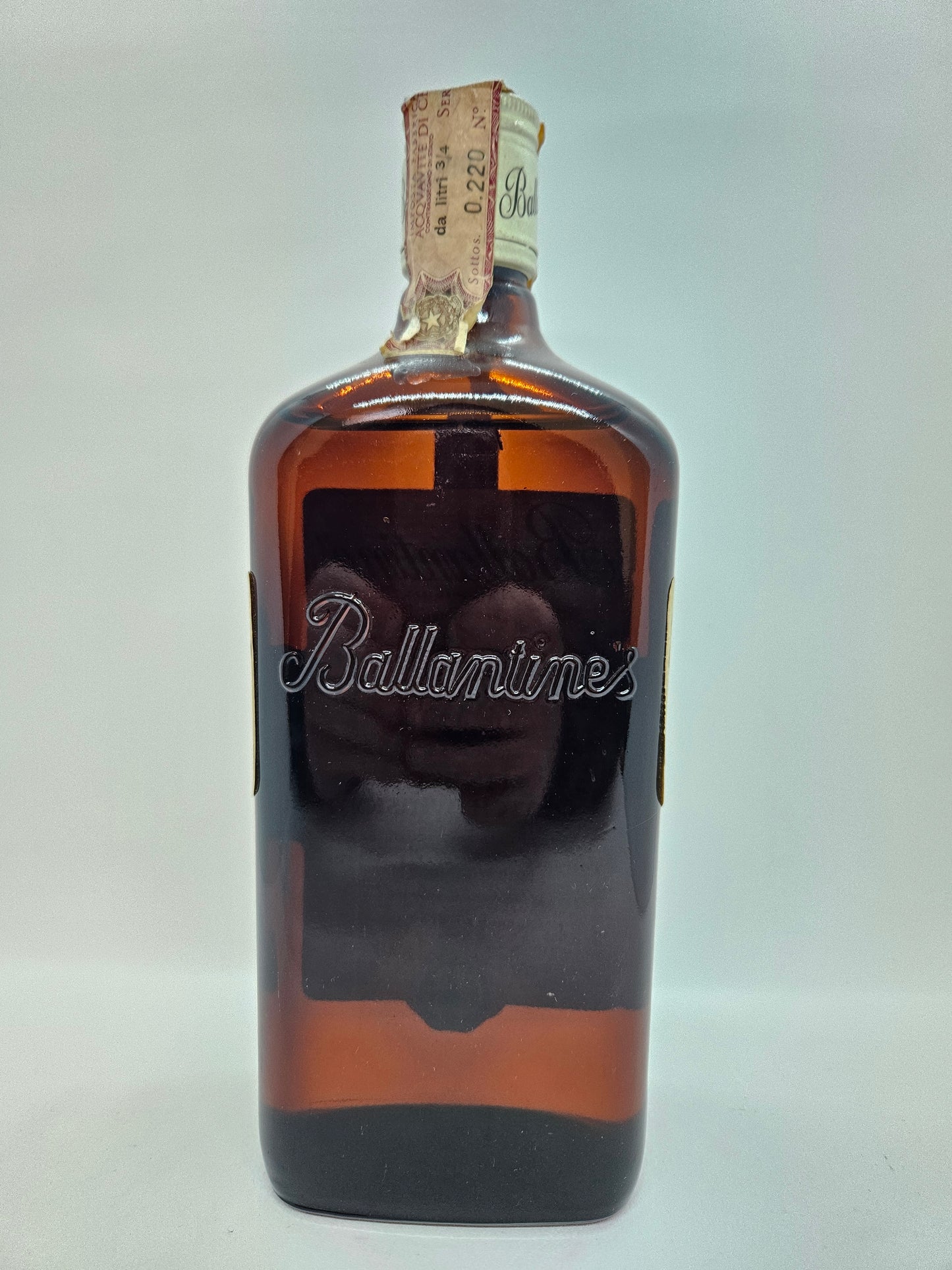 Ballantine's finest blended scotch whisky