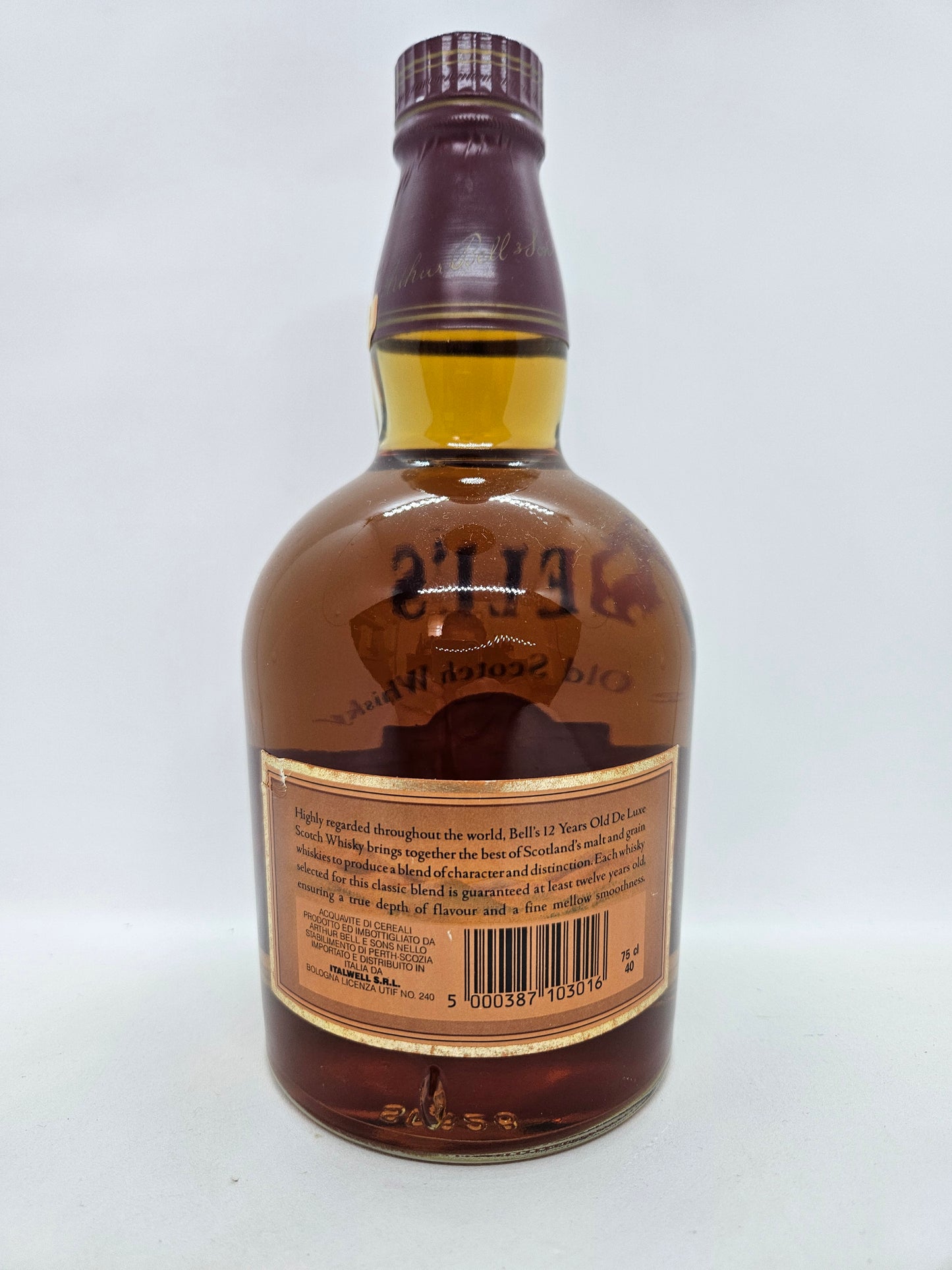 Bell's 12 years old fine blended scotch whisky