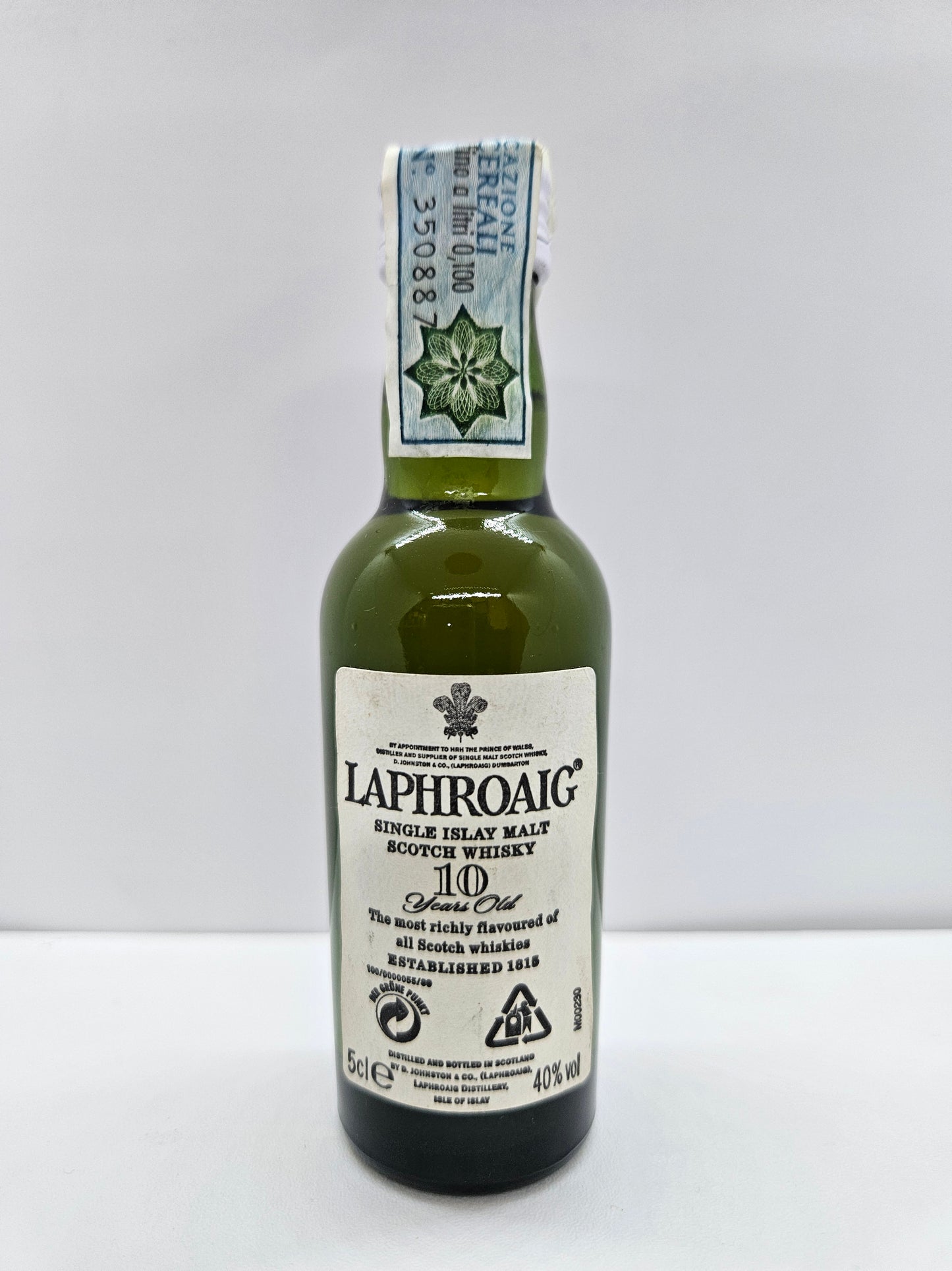 Laphroaig 10 years old Single Islay malt Scotch Whisky miniature/mignon