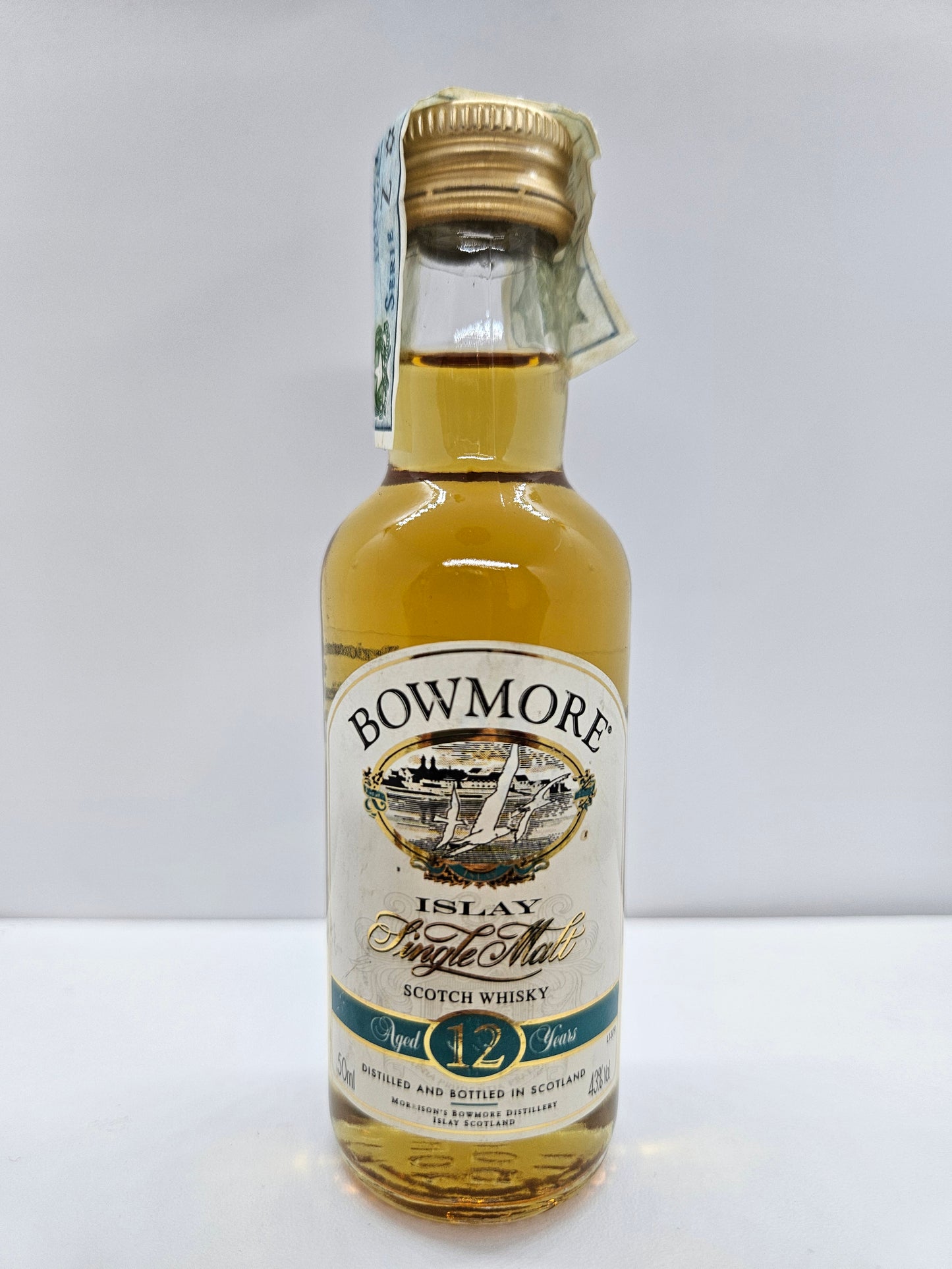 Bowmore 12 years old Islay single malt Scotch Whisky miniature/mignon