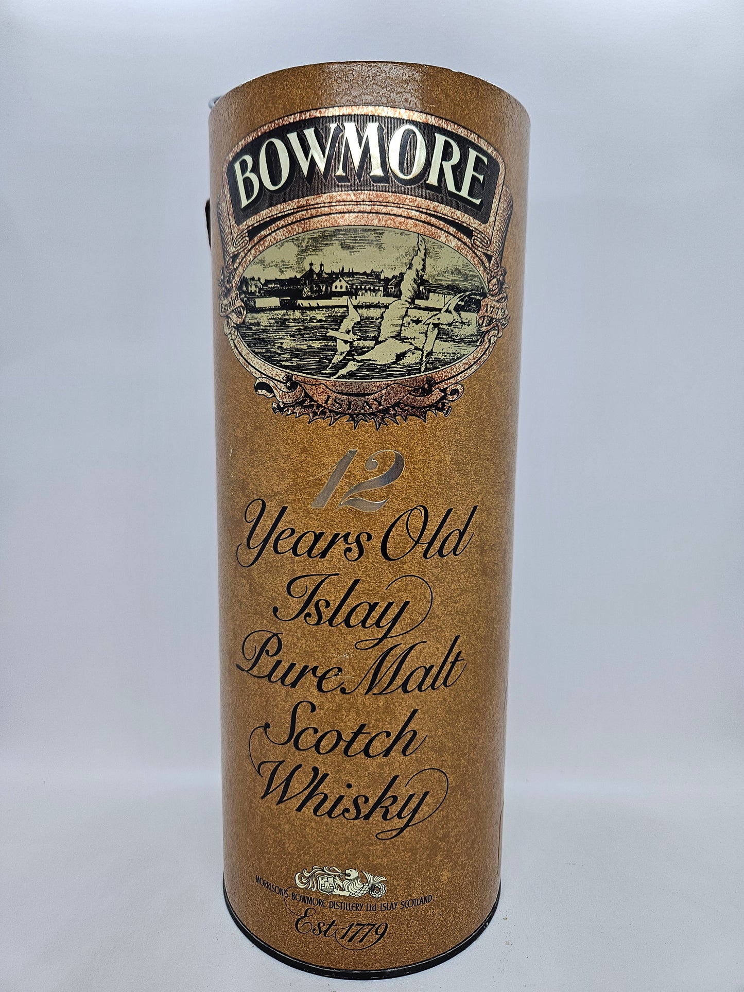 Bowmore 12 years old Islay single malt scotch whisky
