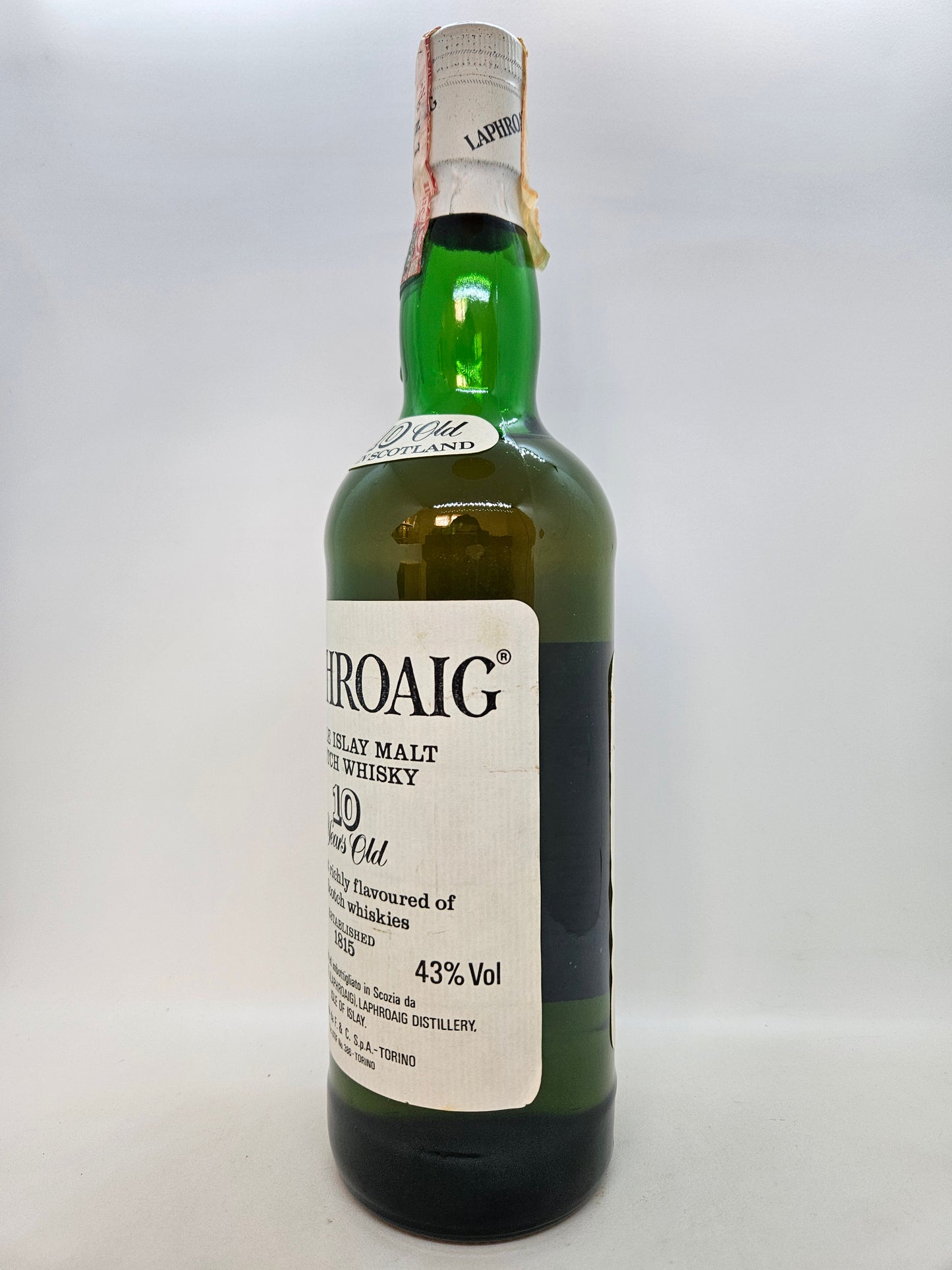 Laphroaig 10 years old Single Islay Malt Scotch Whisky