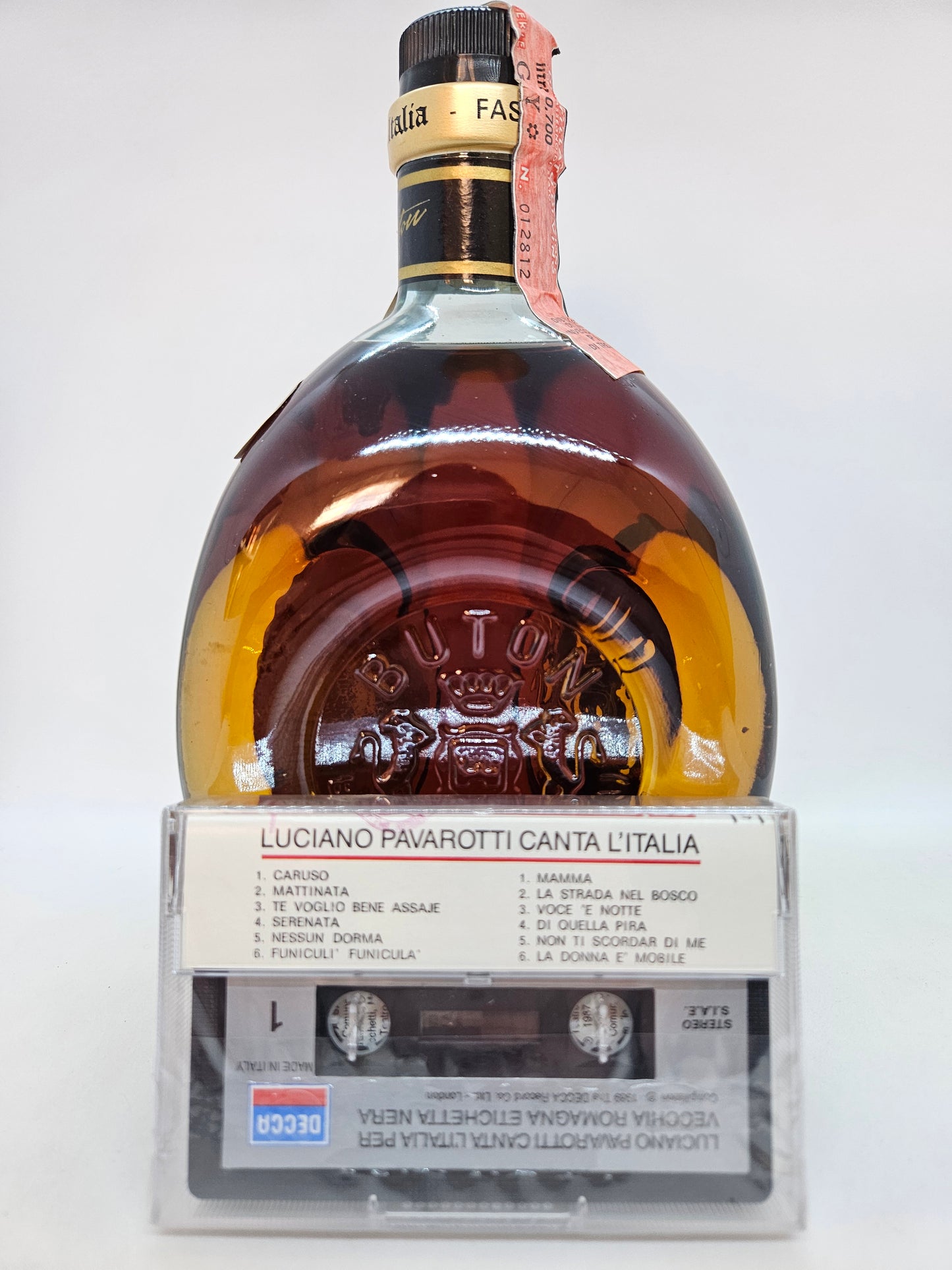 Luciano Pavarotti Vecchia Romagna etichetta nera brandy