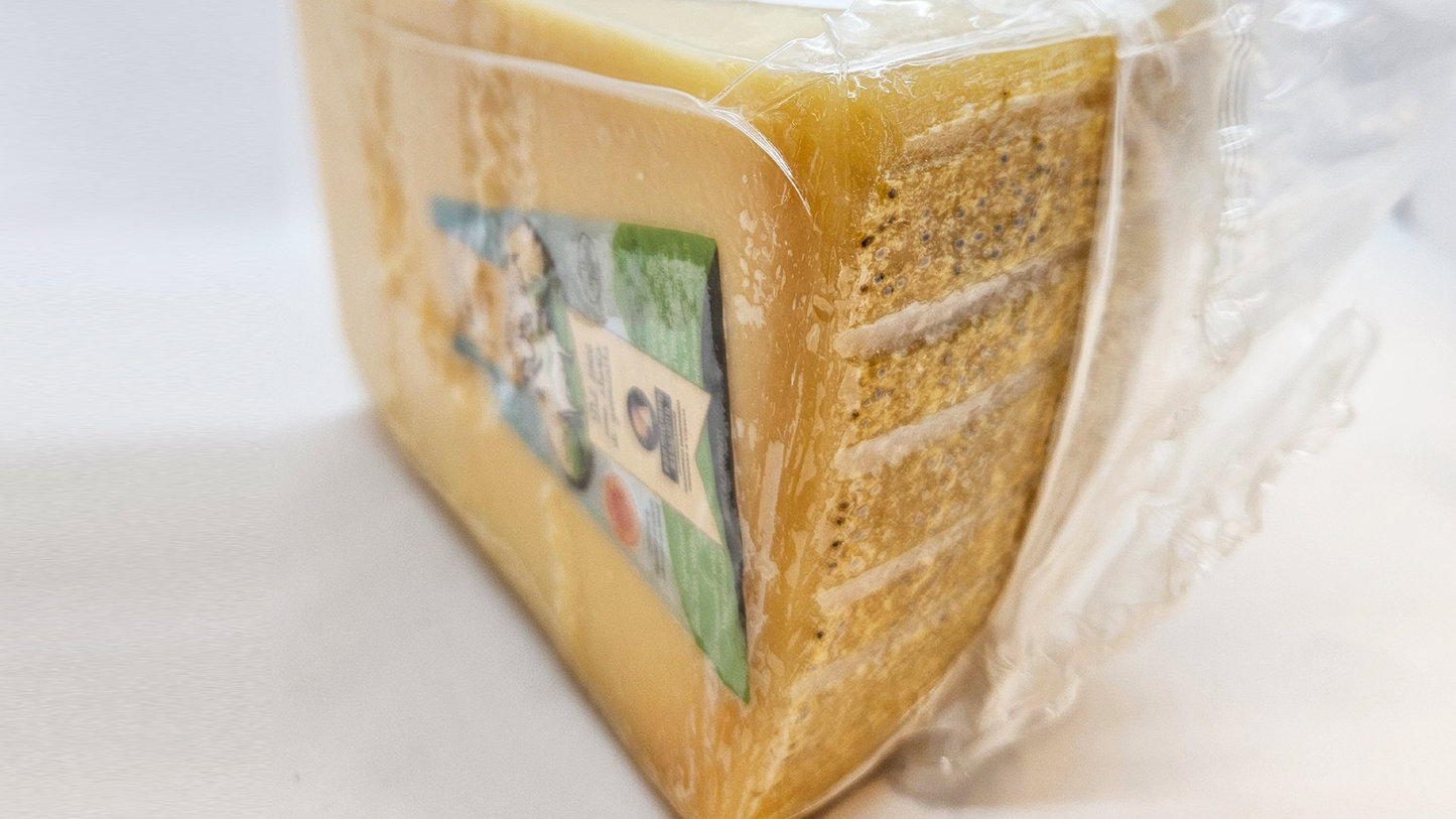 Parmigiano Reggiano DOP 16 mesi Caseificio di Rosola Zocca trancio da 1,00 kg