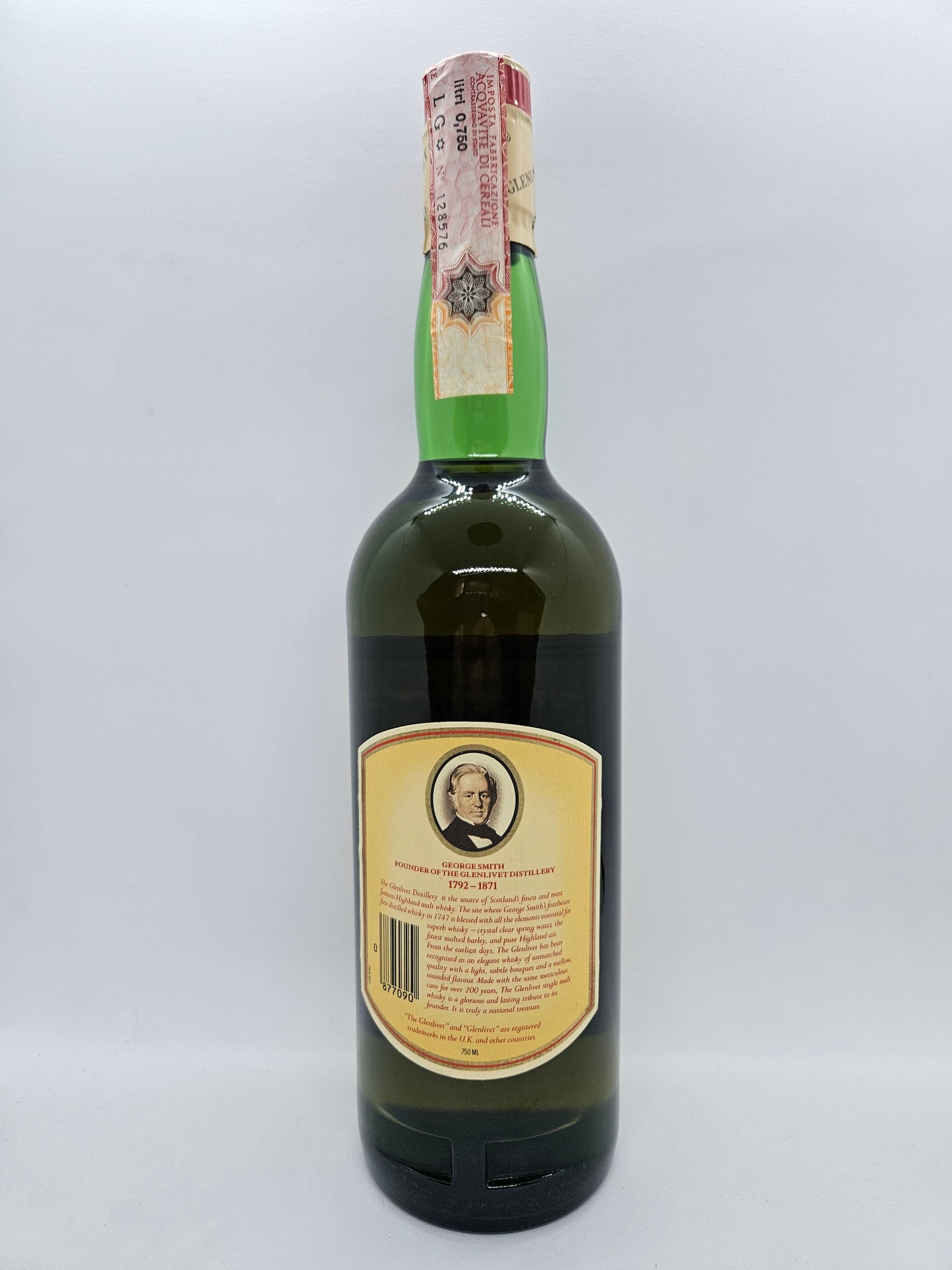 The Glenlivet 12 years o Unblended all Malt Scotch Whisky St. Andrews