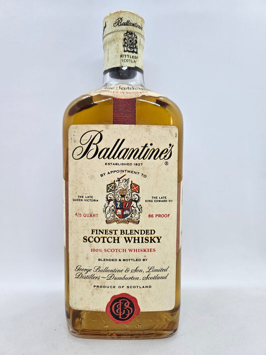 Ballantine's finest blended scotch whisky bottle cork