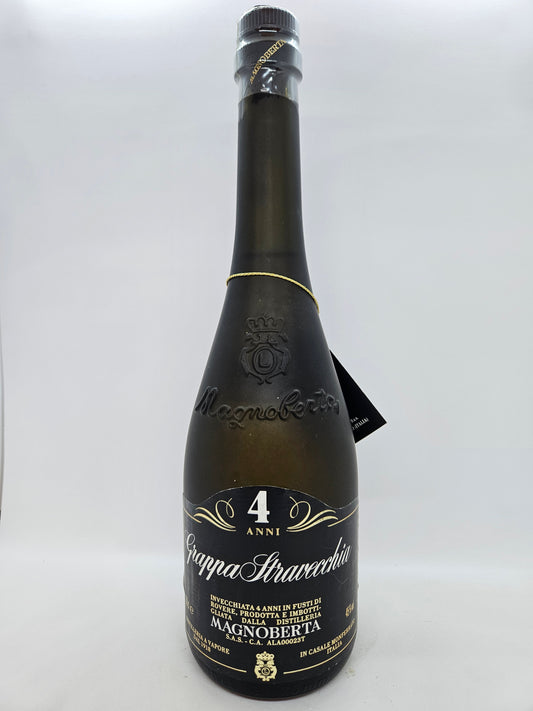 Grappa Stravecchia 4 anni Magnoberta