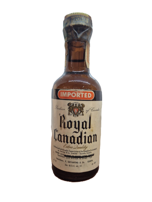 Royal Canadian aged 3 years Blended canadian whisky miniature/mignon