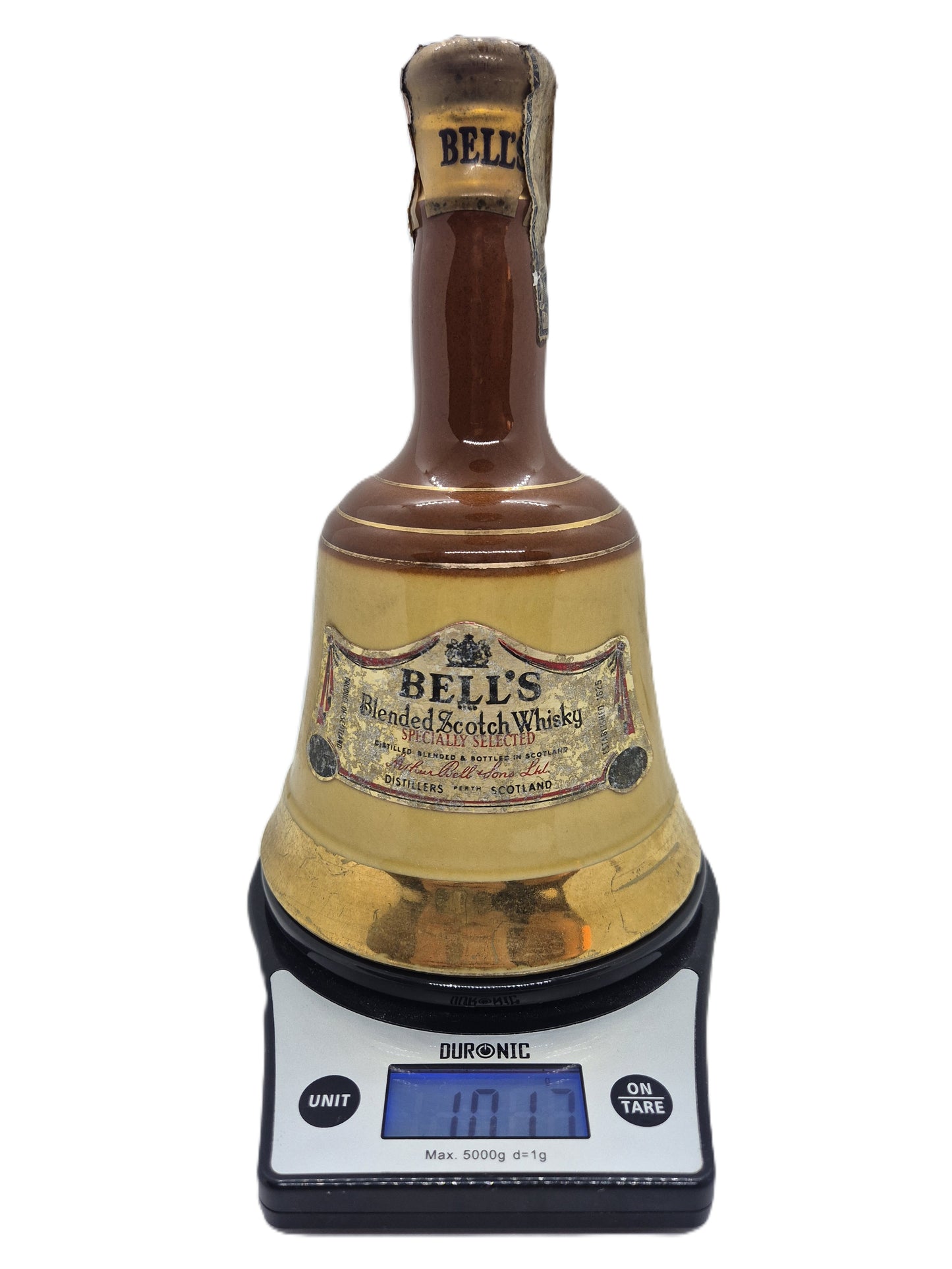 Bell's blended Scotch Whisky 50 Cl. 43% ceramic decanter