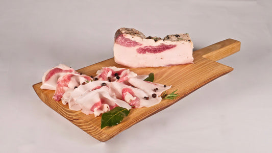 Lardo speziato di montagna Salumificio Eredi Corneti Zocca trancio da 1,000 kgs
